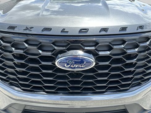 Used 2025 Ford Explorer ST-Line RWD image 28