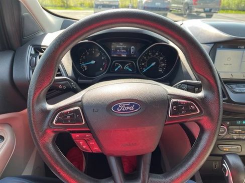 Used 2019 Ford Escape SE FWD image 12