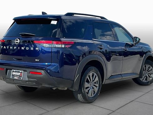 Used 2024 Nissan Pathfinder SV FWD image 13