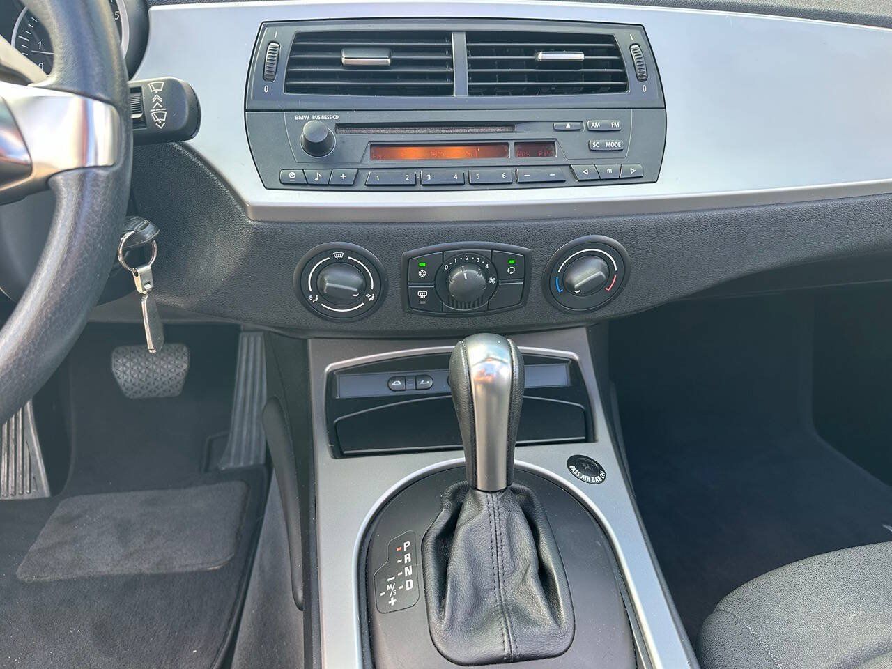 Used 2006 BMW Z4 3.0i RWD image 27