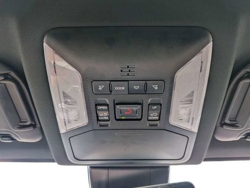 Used 2023 Toyota RAV4 XSE AWD/4WD image 28