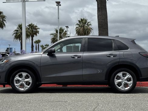 Certified 2025 Honda HR-V LX image 2