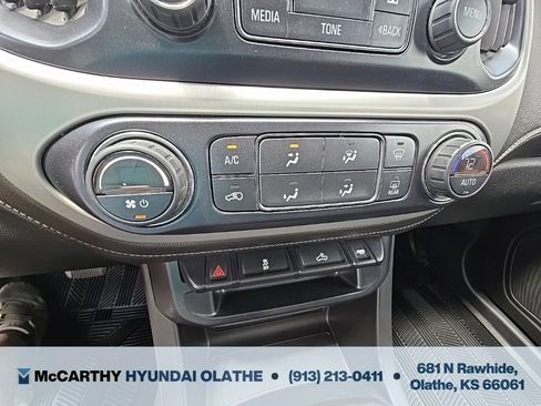 Used 2015 GMC Canyon SLE w/ SLE Convenience Package AWD/4WD image 9