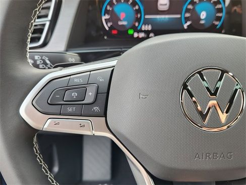 New 2026 Volkswagen Atlas Cross Sport SE image 11