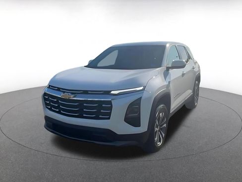 Used 2025 Chevrolet Equinox LT FWD image 7