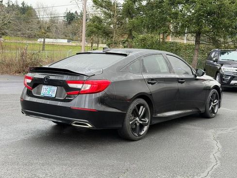 Used 2022 Honda Accord Sport image 4