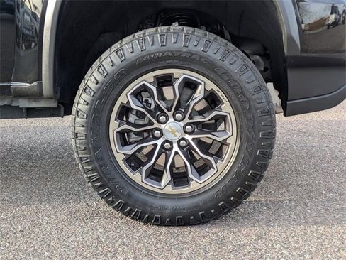 Used 2022 Chevrolet Colorado ZR2 image 10