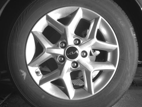 Used 2025 Kia Soul LX w/ LX Technology Package FWD image 14