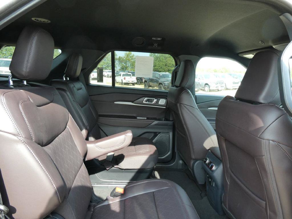 New 2027 Ford Explorer Platinum AWD/4WD image 12