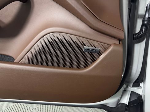 New 2026 Porsche Taycan 4S AWD/4WD image 23