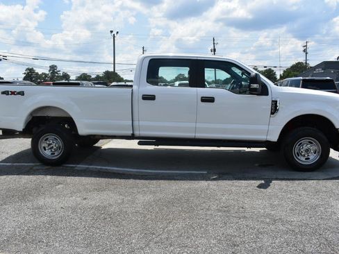 Used 2017 Ford F250 XL w/ Power Equipment Group AWD/4WD image 9