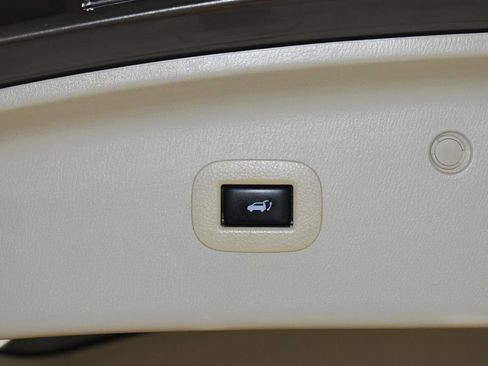 Used 2016 INFINITI QX80 Luxe w/ 22" Wheel Package image 49