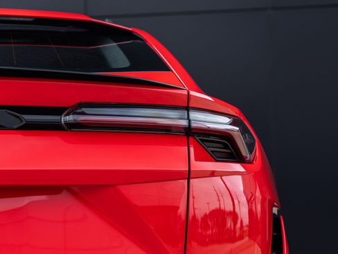 Used 2024 Lamborghini Urus S image 12