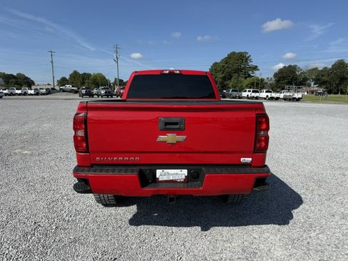 Used 2017 Chevrolet Silverado 1500 Custom w/ Custom Convenience Package AWD/4WD image 2