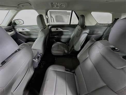 New 2026 Ford Explorer Active w/ Active Comfort Package image 22