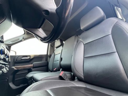 Used 2022 Chevrolet Silverado 1500 LT AWD/4WD image 13