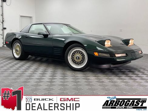 Used 1992 Chevrolet Corvette Convertible RWD image 1