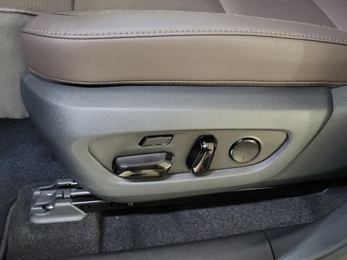 New 2026 Lexus RX 450h AWD image 10