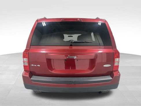 Used 2015 Jeep Patriot Latitude image 8