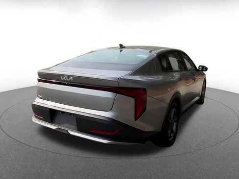 Used 2025 Kia K4 LXS image 15