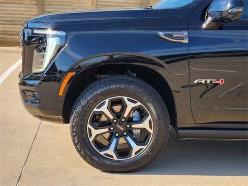 Used 2025 GMC Yukon AT4 w/ AT4 Premium Plus Package AWD/4WD image 15
