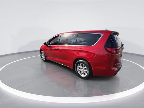 New 2026 Chrysler Pacifica Select FWD image 6