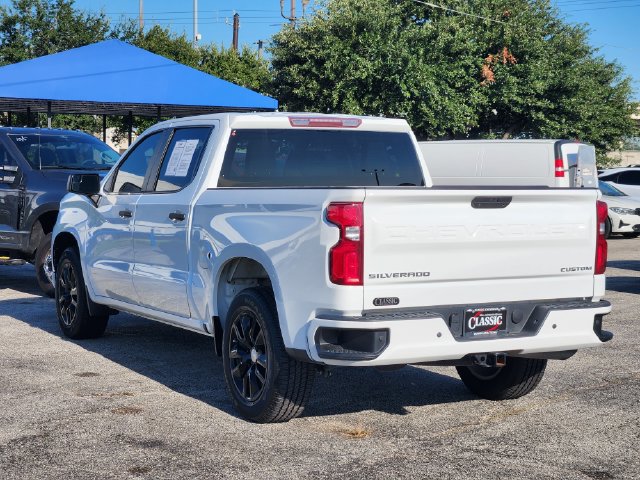 Certified 2022 Chevrolet Silverado 1500 Custom RWD image 5