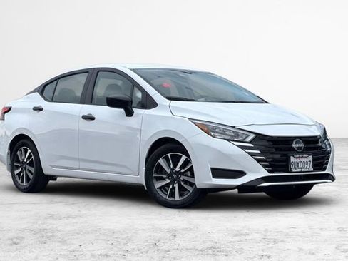 Used 2025 Nissan Versa S w/ S Plus Package image 2