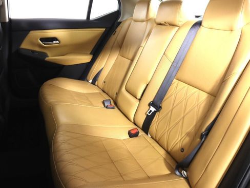 Used 2020 Nissan Sentra SV w/ SV Premium Package image 31