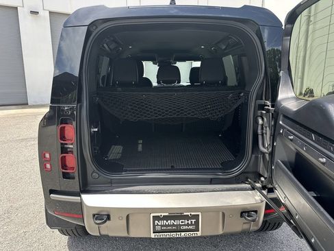 Used 2021 Land Rover Defender 110 X-Dynamic SE AWD/4WD image 25