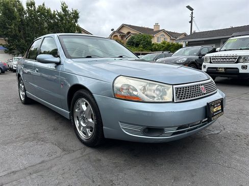 Used 2005 Saturn L-Series L300 image 3