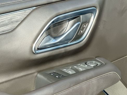 Used 2021 GMC Yukon SLT image 13