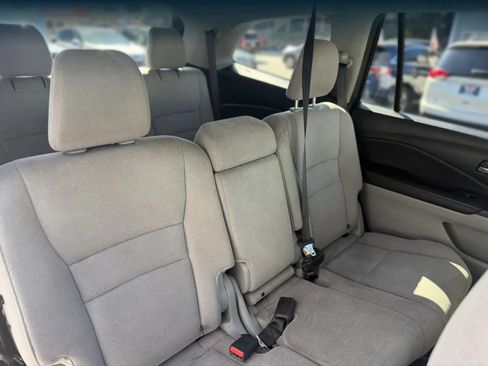 Used 2021 Honda Pilot LX image 35