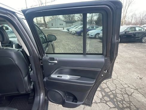 Used 2014 Jeep Compass Latitude w/ All Weather Capability Group AWD/4WD image 24