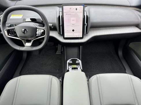 New 2026 Volvo EX30 Plus w/ Climate Package RWD image 12