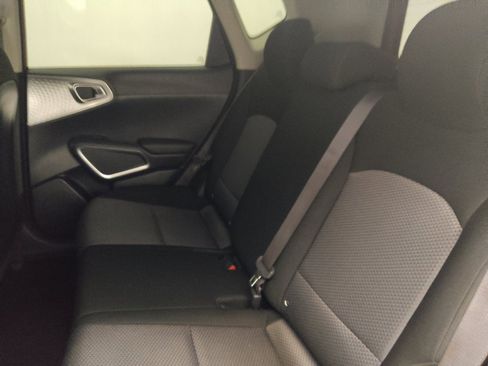 Used 2022 Kia Soul LX w/ Technology Package FWD image 18
