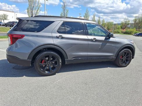 Used 2023 Ford Explorer ST w/ Equipment Group 401A AWD/4WD image 11