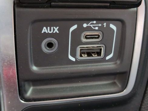 Used 2019 Jeep Wrangler Unlimited Rubicon AWD/4WD image 22