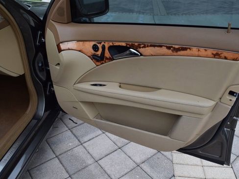 Used 2008 Mercedes-Benz E 350 4MATIC Sedan image 75
