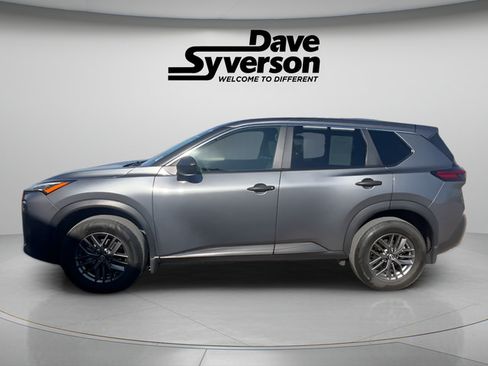 Used 2022 Nissan Rogue S AWD/4WD image 8