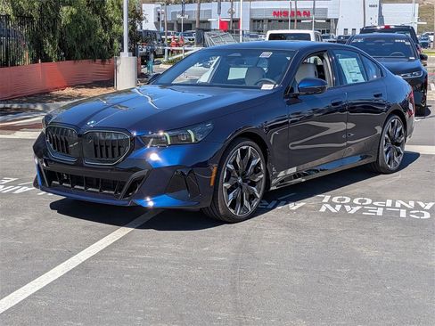 New 2026 BMW 530i 530i w/ M Sport Package image 2