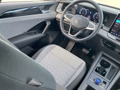 New 2025 Volkswagen Tiguan S image 10