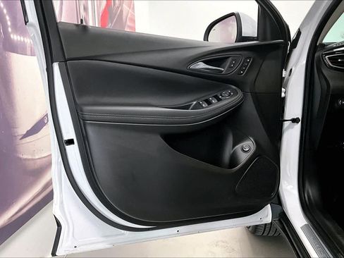 Used 2022 Buick Encore GX Essence w/ Experience Buick Package image 25