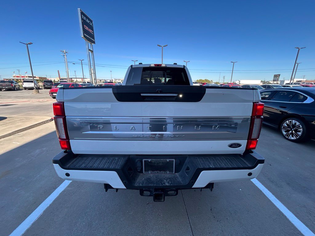 Used 2022 Ford F350 Platinum w/ FX4 Off-Road Package AWD/4WD image 3