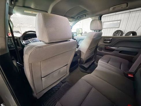 Used 2017 GMC Sierra 2500 SLE w/ Suspension Package, Off-Road image 9