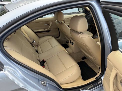 Used 2011 BMW 328i xDrive Sedan w/ Premium Pkg 2 AWD/4WD image 8