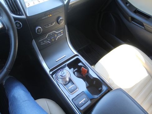 Used 2019 Ford Edge SEL w/ Equipment Group 201A image 15