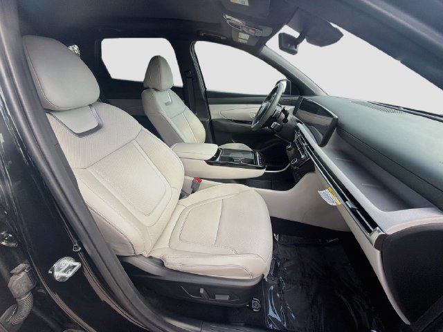 Certified 2026 Hyundai Tucson Limited FWD image 31