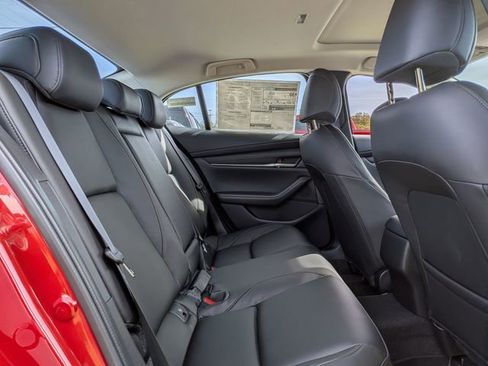 New 2026 MAZDA MAZDA3 2.5 S Sedan w/ Preferred Pkg image 19