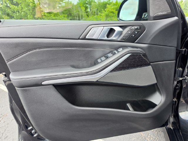 Used 2021 BMW X7 M50i AWD/4WD image 22